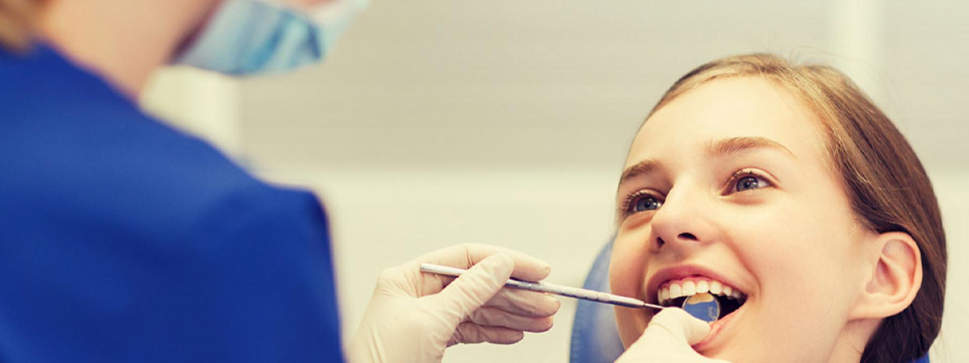 Kid in dental