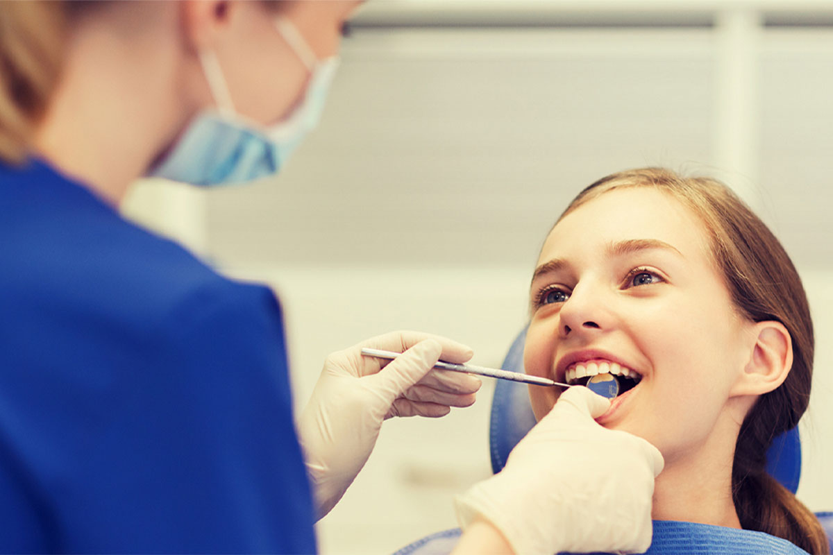 Kid in dental